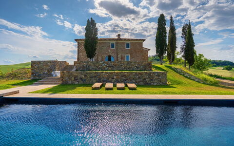 Casa Insieme: Nuage, L'Eau, Ciel, Plante, Propriété, Bleu, Bâtiment, Vert, Bleu Azur, Paysage Naturel