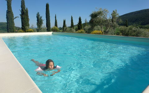 Tenuta Le Sodole: L'Eau, Ciel, La Nature, Bleu Azur, Vert, Bleu, Plante, Arbre, Piscine, Loisir