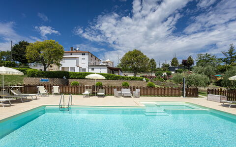 La Casa Di Campagna: Piscine, Recours, Mobilier De Jardin, Jardin, Eco Hôtel, Ombre, Aménagement Paysager, Parapluie, Hôtel, Balancelle