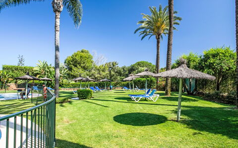 Los Patios de Santa Maria: Bleu, Ombre, Loisir, Jardin, Recours, Aménagement Paysager, Pelouse, Eco Hôtel, Parc