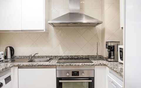 Los Patios de Santa Maria: Cuisine, Appareil De Cuisine, Comptoir, Principaux Appliance, Sol, Cuisinière, Design Intérieur, Électroménager, Le Fourneau, Gaz Poele