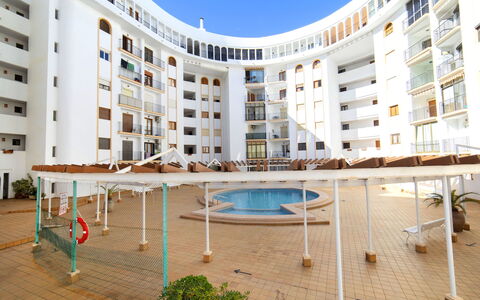 Calpe Calp 822: Bâtiment, Propriété, Jour, Fenêtre, Ciel, Design Urbain, Condominium, Design Intérieur, Bloc Tour, Quartier