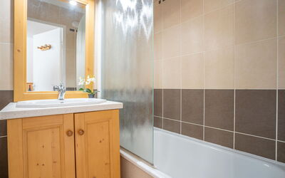 Logement:&nbsp;Cime de Caron 2701 250.7