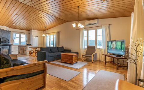 Villa Niemi: Zone Rurale, Station De Montagne, Village, Chaîne De Montagnes, Vallée, Village De Montagne, Alpes, Eco Hôtel, Balcon, Hôtel
