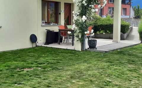 Lakeview la Marea: Plante, Bâtiment, Fenêtre, Maison, Lot Terre, Arbre, Herbe, Fleur, Design Urbain, Paysage
