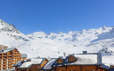 Val Thorens 350: Ciel, Montagne, Neige, Bâtiment, Montagnes, Nuage, Pente, Paysage, Montagnes Relief, Géologique Phénomène