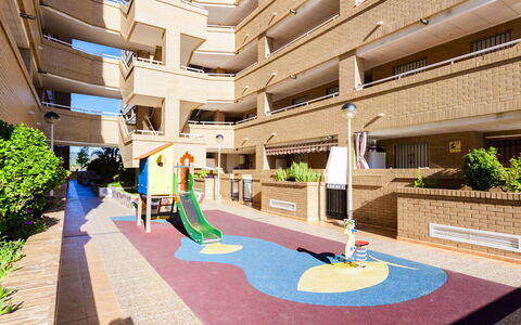 Jardines del Mar Ii - Marina D'Or: Plante, Propriété, Architecture, Design Urbain, Bâtiment, Quartier, Zone Résidentielle, Ligne, Sol, Loisir