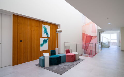 Blue Infinity 1: Salle, Bâtiment, Bois, Maison, Sol, Sol, Immobilier, Art, Porte, Dur