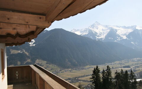 Lamplberg: Ciel, Montagne, Propriété, Arbre, Bois, Ombre, Bâtiment, Pente, Biome, Paysage
