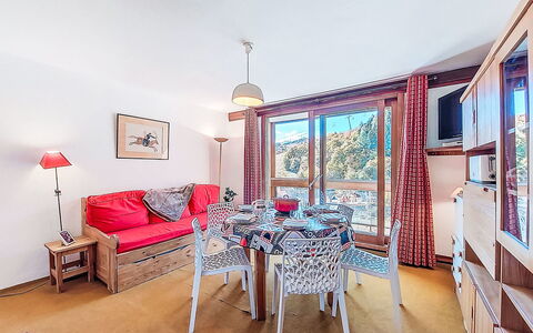 Logement:&nbsp;Vostok Zodiaque 800.70