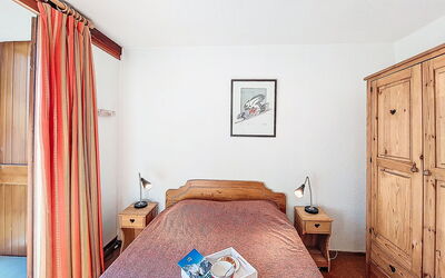 Logement:&nbsp;Vostok Zodiaque 800.70