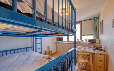 Logement:&nbsp;Vostok Zodiaque 800.94