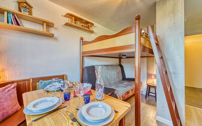 Logement:&nbsp;Vostok Zodiaque 800.93