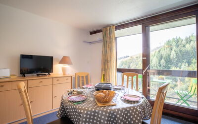 Logement:&nbsp;Vostok Zodiaque 800.52