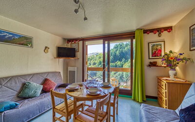 Logement:&nbsp;Vostok Zodiaque 800.61