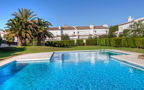 Pals 1724: Piscine, Recours, Biens, Aménagement Paysager, Jardin, Ombre, Pelouse, Manoir, Villa, Hacienda
