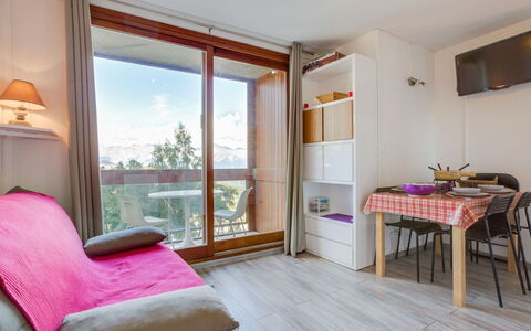 Logement:&nbsp;Soyouz Vanguard 100.82