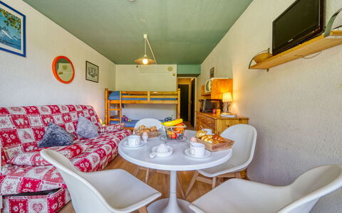 Logement:&nbsp;Soyouz Vanguard 100.19