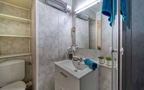 Logement:&nbsp;Soyouz Vanguard 100.99