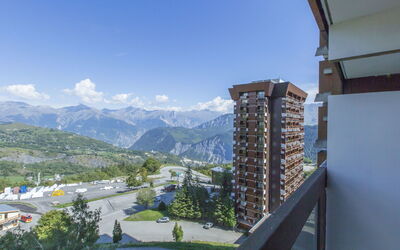 Logement:&nbsp;Soyouz Vanguard 100.80