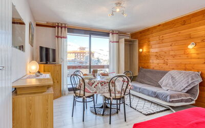 Logement:&nbsp;Soyouz Vanguard 100.80