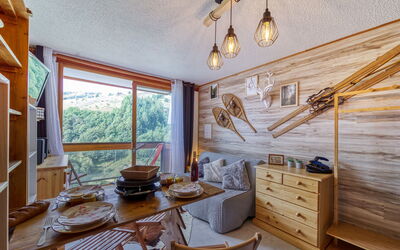 Logement:&nbsp;Soyouz Vanguard 100.99