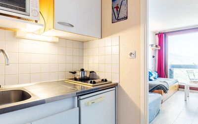 Pegase Phenix 310.59: Evier, Évier, Propriété, Comptoir, Cabinetry, Robinet, Luminaire Plomberie, Cuisine, Cuisinière, Appareil De Cuisine