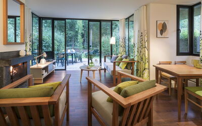 Cottage Pagode Premium 601.1: Bâtiment, Plante, Propriété, Fenêtre, Lot Terre, Design Urbain, Paysage, Quartier, Herbe, Loisir