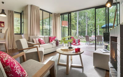 Cottage Pagode Vip 601.8: Bâtiment, Plante, Propriété, Fenêtre, Lot Terre, Design Urbain, Paysage, Quartier, Herbe, Loisir