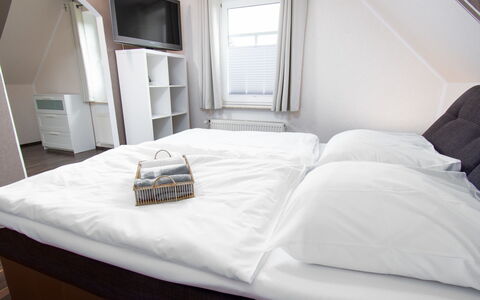 Kiek in: Meubles, Confort, Oreiller, Design Intérieur, Cadre De Lit, Lit, Sol, Bâtiment, Bois, Immobilier