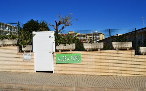 Aldea Park: Ciel, Montagne, Neige, Nuage, Montagnes, Pente, Loisirs De Plein Air, Arbre, Gelé, Terrain
