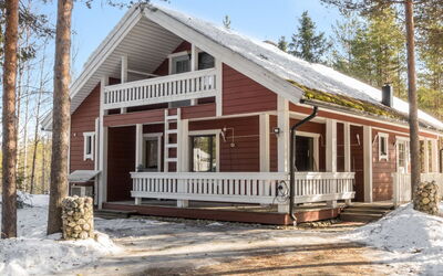 Old Logger'S House