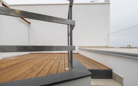 Daydreaming: Plante, L'Eau, Propriété, Meubles, Bâtiment, Table, Fenêtre, Bleu Azur, Chaise, Design Intérieur
