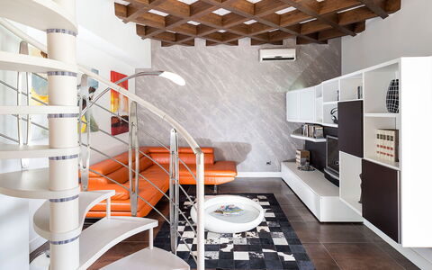 Villa Girgenti: Propriété, Bâtiment, Produit, Design Intérieur, Orange, Salon, Cuisine, Bois, Architecture, Sol