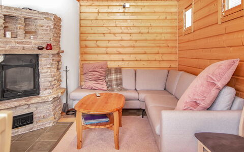 Tahkolahti: Lit, Meubles, Chambre, Design Intérieur, Literie, Drap De Lit, Sol, Bois, Sol, Pièce