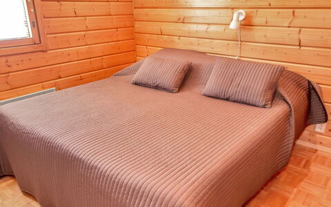Tahkolahti: Lit, Meubles, Chambre, Design Intérieur, Literie, Drap De Lit, Sol, Bois, Sol, Pièce