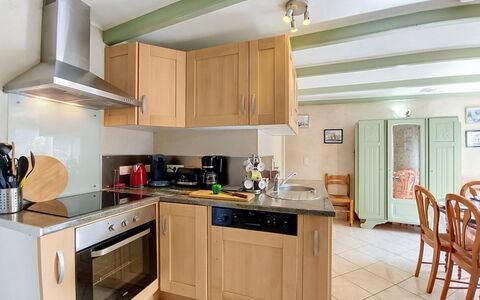 Ty Coz: Meubles, Appareil De Cuisine, Cuisine, Comptoir, Cabinetry, Design Intérieur, Principaux Appliance, Sol, Bois, Électroménager
