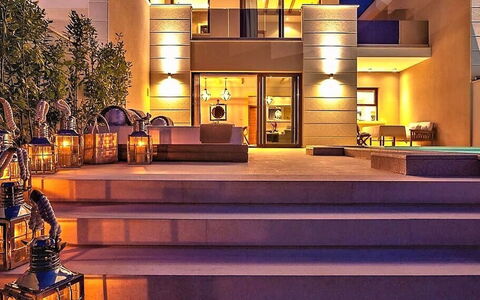 Villa Prestige: Plante, Bâtiment, Ciel, Jour, Propriété, Fenêtre, Arbre, Design Urbain, Quartier, Condominium