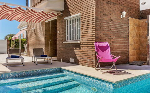Canyadell: Piscine, Mobilier De Jardin, Meubles, Chaise, Composite, Loisir, Ombre, Recours, Patio, Tableau De Plein Air