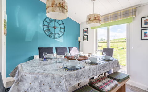 Loch Leven Lodge 16 Robin'S Nest: Meubles, Propriété, Cadre, Bleu Azur, Bois, Éclairage, Design Intérieur, Confort, Sol, Sol