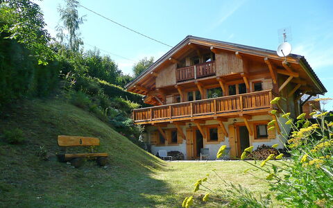 Du Bulle: Ciel, Plante, Bâtiment, Fenêtre, Paysage Naturel, Maison, Bois, Arbre, Lot Terre, Herbe
