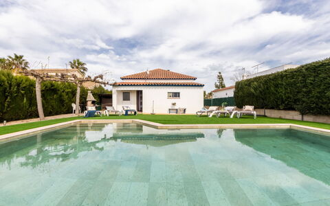 Stefania: Piscine, Biens, Recours, Hacienda, Jardin, Villa, Aménagement Paysager, Eco Hôtel, Arrière-Cour, Ferme