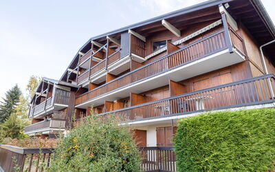 Saint Gervais 405: Ciel, Plante, Bâtiment, Propriété, Fenêtre, Design Urbain, Condominium, Arbre, Quartier, Bois