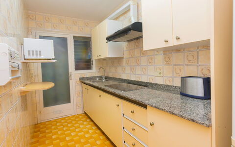 Nemesis: Cabinetry, Comptoir, Bâtiment, Meubles, Appareil De Cuisine, Cuisinière, Cuisine, Bois, Capot D'Echappement, Tiroir