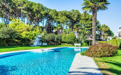 Pals 1452: Bleu, Piscine, Recours, Jardin, Loisir, Ombre, Aménagement Paysager, Eco Hôtel, Pelouse