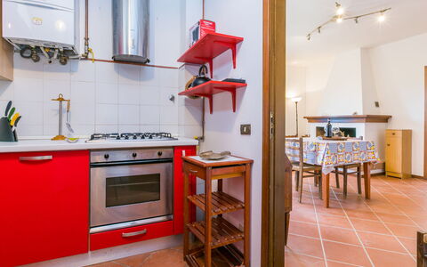 Dependance di Villa Magna: Propriété, Cabinetry, Meubles, Table, Appareil De Cuisine, Cuisinière, Comptoir, Bois, Cuisine, Électroménager