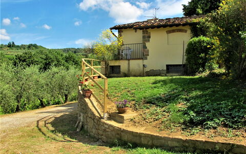 Dependance di Villa Magna: Ciel, Nuage, Plante, Communauté Des Plantes, Bâtiment, Fenêtre, Paysage Naturel, Arbre, Lot Terre, Architecture