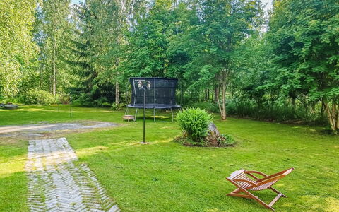 Purnutar B: Lit, Meubles, Chambre, Design Intérieur, Literie, Drap De Lit, Sol, Bois, Sol, Pièce