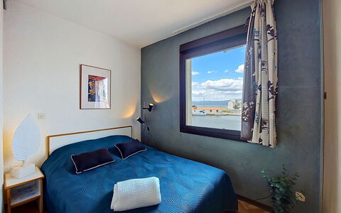 Le Barcarès 966: Meubles, Chambre, Sol, Design Intérieur, Lit, Pièce, Drap De Lit, Appartement, Literie, Cadre De Lit