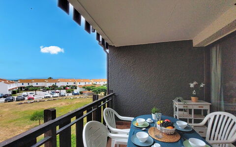 Le Barcarès 966: Appartement, Balcon, Condominium, Ombre, Clôture, Mobilier De Jardin